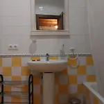 Mozas Del Agua De